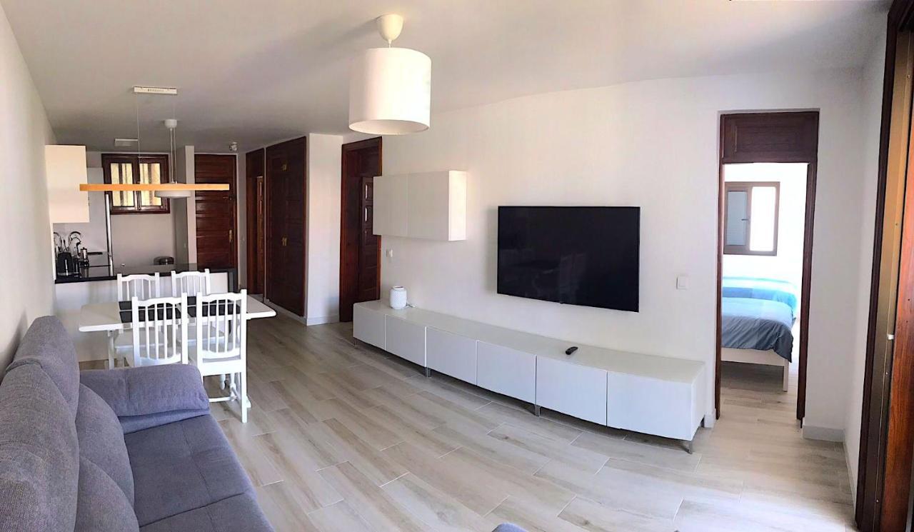 Parque Santiago I - 2 Bedroom - 1 Bathroom - Open Plan Living - Kitchen Area - Extra Large Balcony - First Floor Apartment Playa de las Americas  Exterior foto